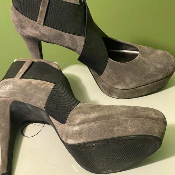 Jessica Simpson Grey Nubuck Heels size 7.5 - Picture 3 of 4